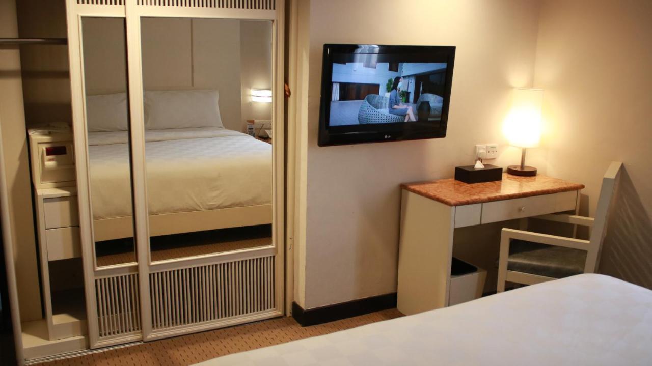 Beverly Hotel Batam Наґойя Екстер'єр фото