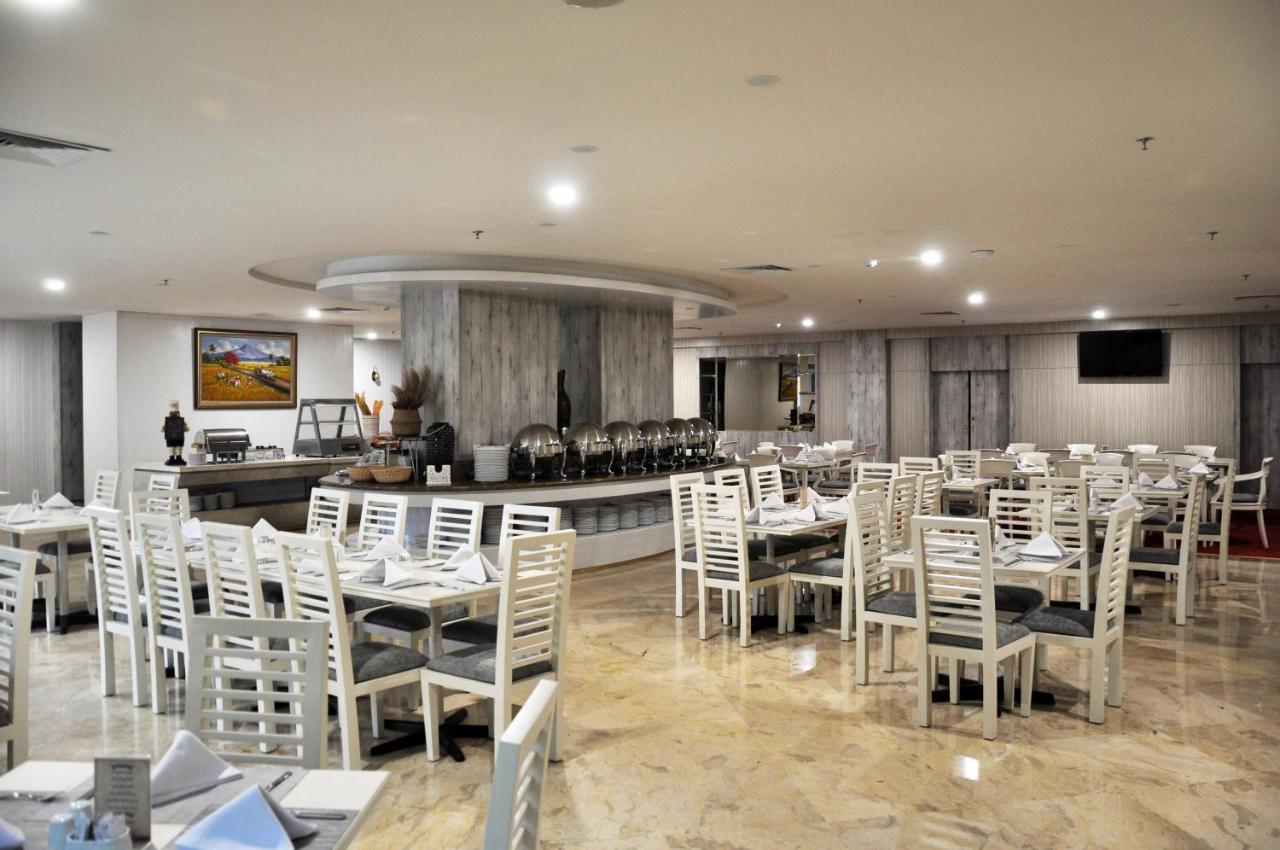 Beverly Hotel Batam Наґойя Екстер'єр фото